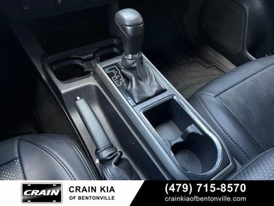 2017 Toyota Tacoma TRD Sport V6 - 4WD / CLEAN CARFAX / LIFTED!
