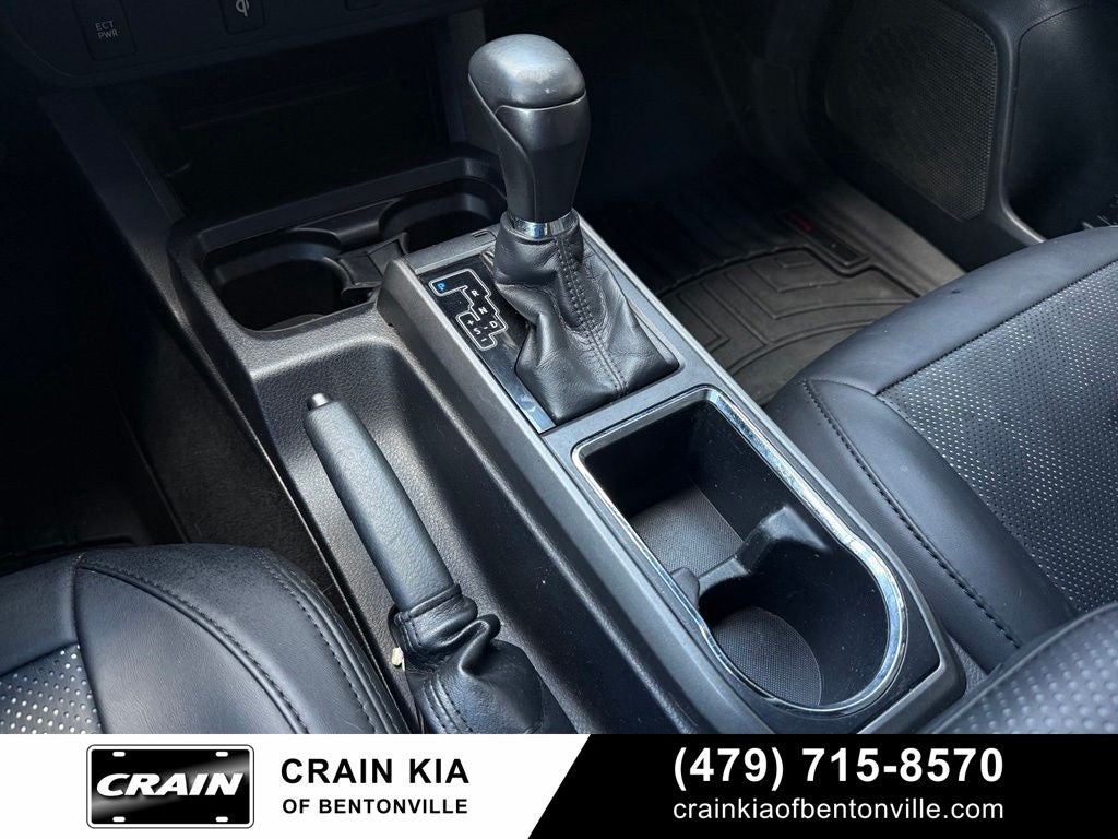 2017 Toyota Tacoma TRD Sport V6 - 4WD / CLEAN CARFAX / LIFTED!
