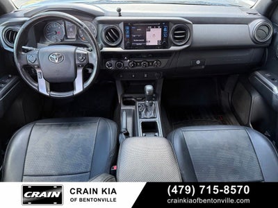 2017 Toyota Tacoma TRD Sport V6 - 4WD / CLEAN CARFAX / LIFTED!