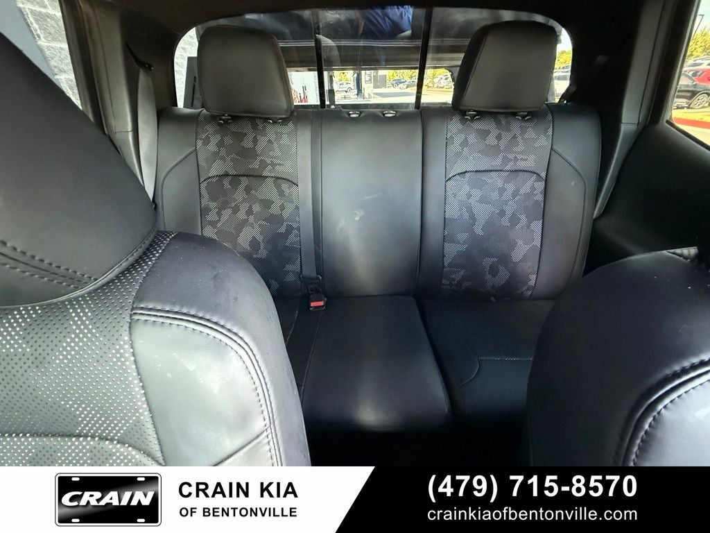 2017 Toyota Tacoma TRD Sport V6 - 4WD / CLEAN CARFAX / LIFTED!