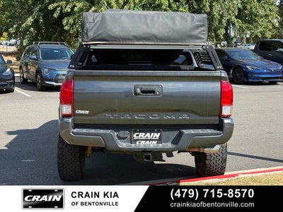 2017 Toyota Tacoma TRD Sport V6 - 4WD / CLEAN CARFAX / LIFTED!