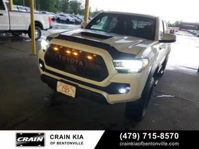 2022 Toyota Tacoma TRD Pro V6 - 4WD / SUNROOF / ONE OWNER