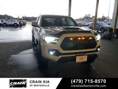 2022 Toyota Tacoma TRD Pro V6 - 4WD / SUNROOF / ONE OWNER