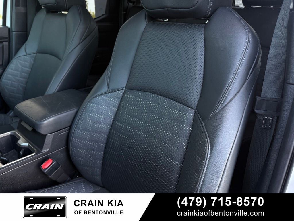 2025 Toyota Tacoma TRD Sport Premium - SUNROOF / 4WD / CLEAN CARFAX