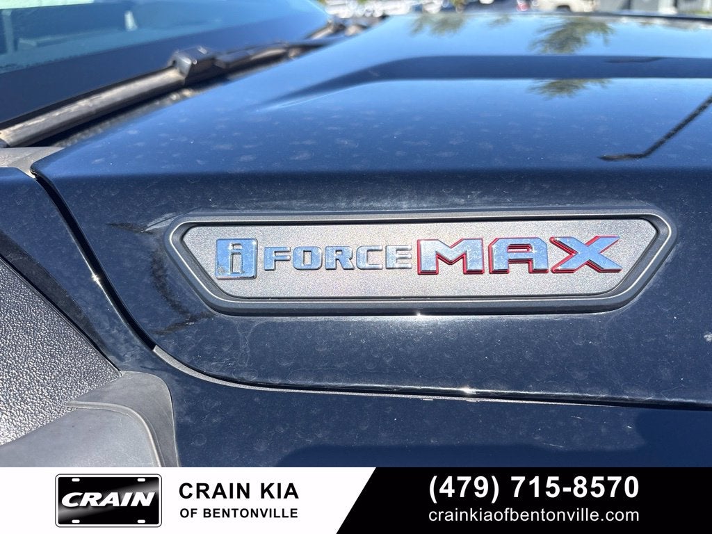 2025 Toyota Tacoma Hybrid Trailhunter - 4WD / CLEAN CARFAX / ONE OWNER