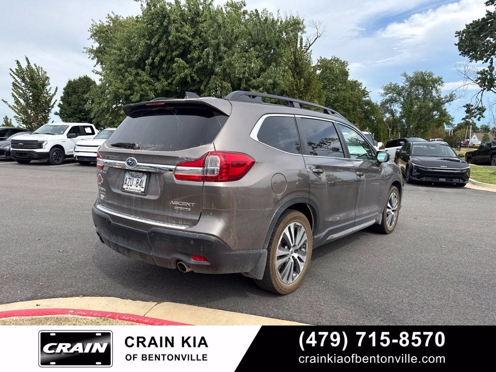2021 Subaru Ascent Limited - AWD / PANORAMIC SUNROOF / CLEAN CARFAX