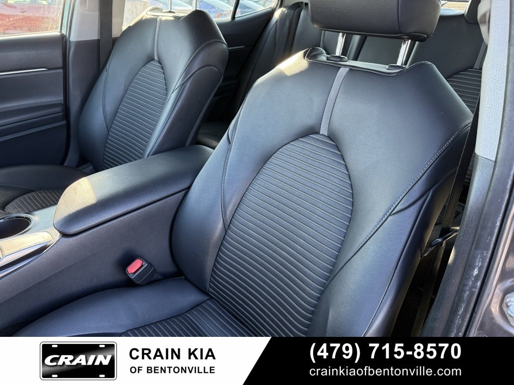 2018 Toyota Camry SE - LEATHER