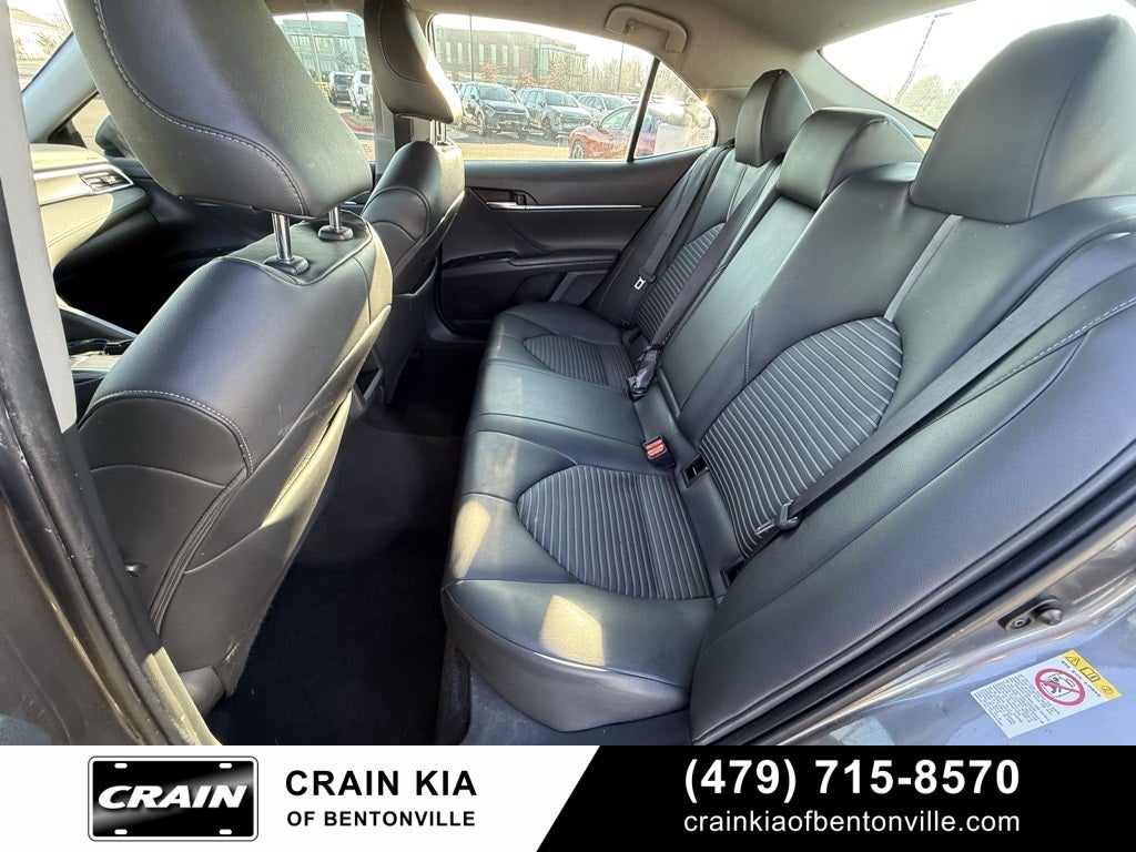2018 Toyota Camry SE - LEATHER