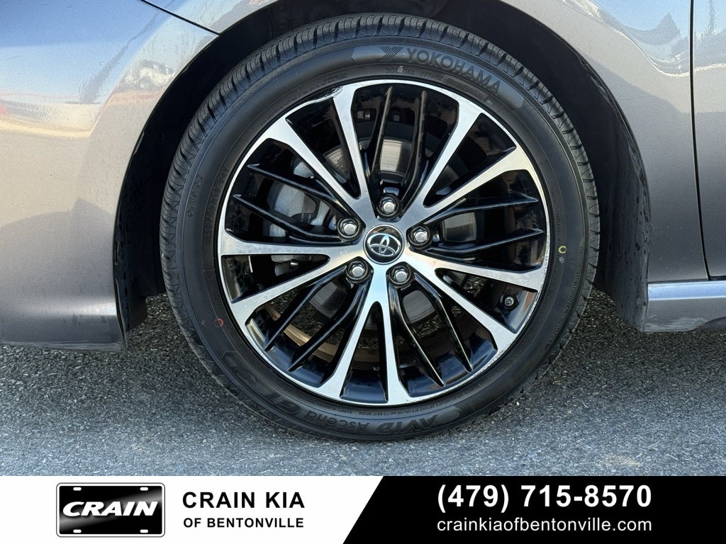 2018 Toyota Camry SE - LEATHER