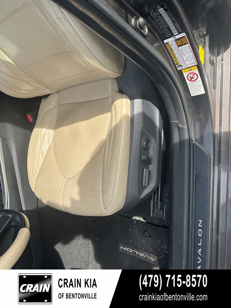 2019 Toyota Avalon Hybrid Limited - SUNROOF / HYBRID!