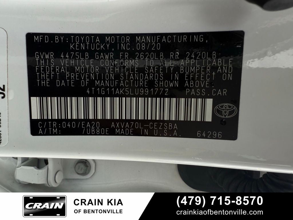 2020 Toyota Camry SE - CLEAN CARFAX / ONE OWNER