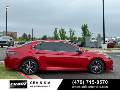 2023 Toyota Camry SE - CLEAN CARFAX / ONE OWNER