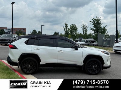 2022 Toyota RAV4 Hybrid XSE - AWD / PANORAMIC SUNROOF / ONE OWNER