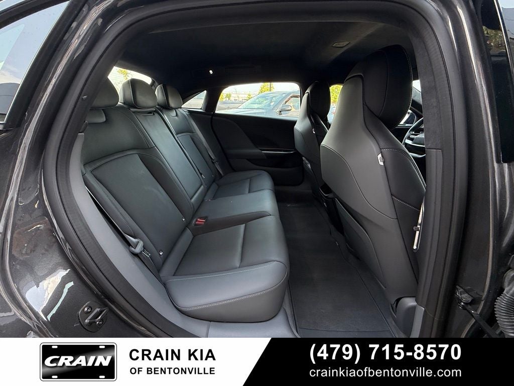 2024 Lucid Air Touring - AWD / CLEAN CARFAX / ONE OWNER