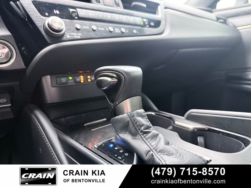 2023 Lexus ES 300h Luxury - CARFAX ONE OWNER