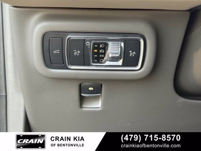 2025 Lincoln Nautilus Reserve - AWD / PANORAMIC SUNROOF / CLEAN CARFAX