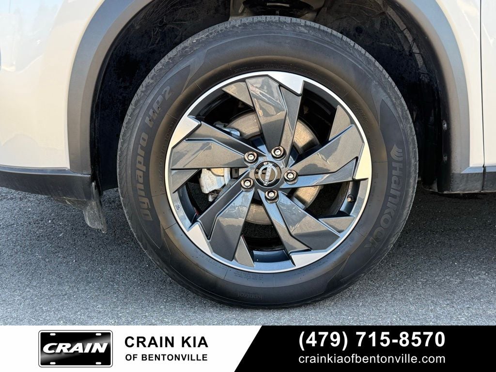 2024 Nissan Rogue SV - AWD / CLEAN CARFAX / ONE OWNER