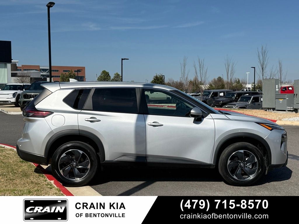 2024 Nissan Rogue SV - AWD / CLEAN CARFAX / ONE OWNER