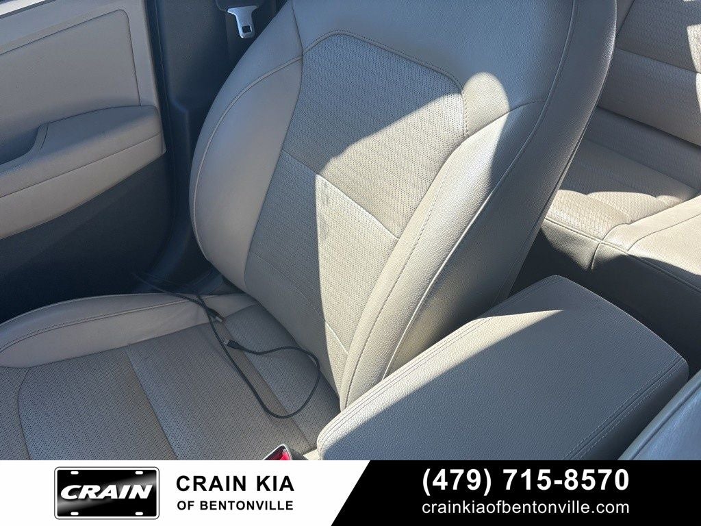 2020 Hyundai ELANTRA Limited - SUNROOF / CLEAN CARFAX