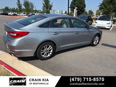 2017 Hyundai SONATA SE