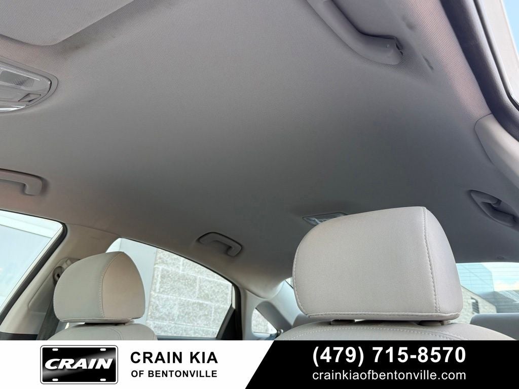 2019 Hyundai SONATA SE - CARFAX ONE OWNER