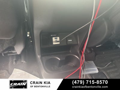 2025 Toyota Sienna Woodland Edition - AWD / DVD / SUNROOF