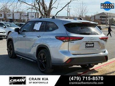 2023 Toyota Highlander XLE - SUNROOF / CARFAX ONE OWNER