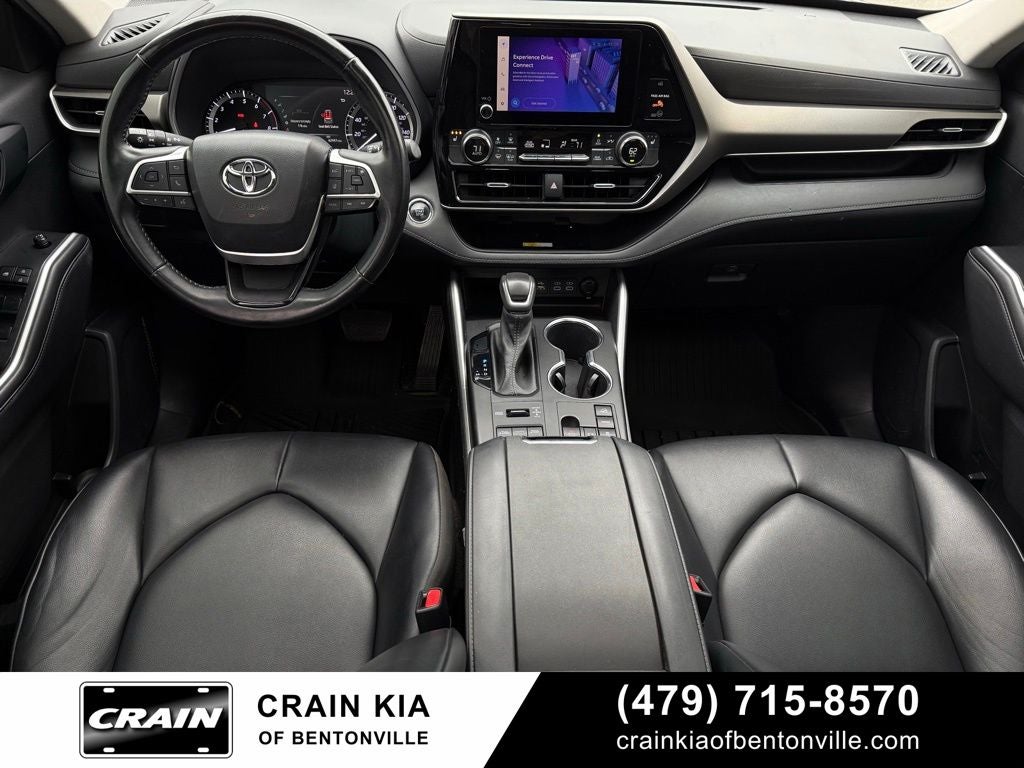 2023 Toyota Highlander XLE - AWD / SUNROOF