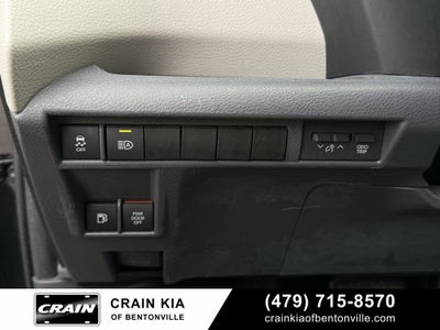 2022 Toyota Sienna LE 8 Passenger - CLEAN CARFAX