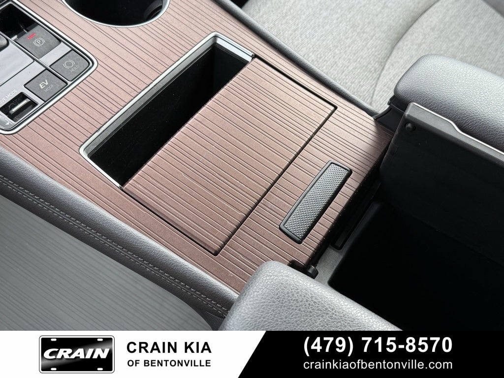 2022 Toyota Sienna LE 8 Passenger - CLEAN CARFAX