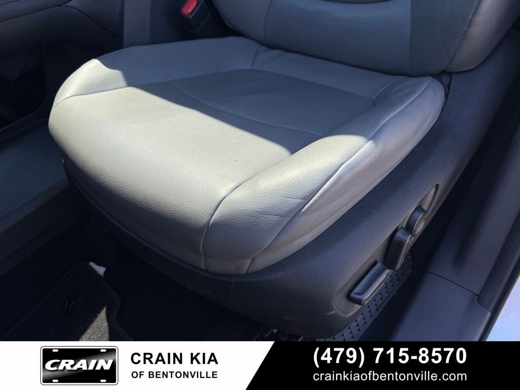 2022 Toyota Sienna XLE 8 Passenger - CARFAX ONE OWNER