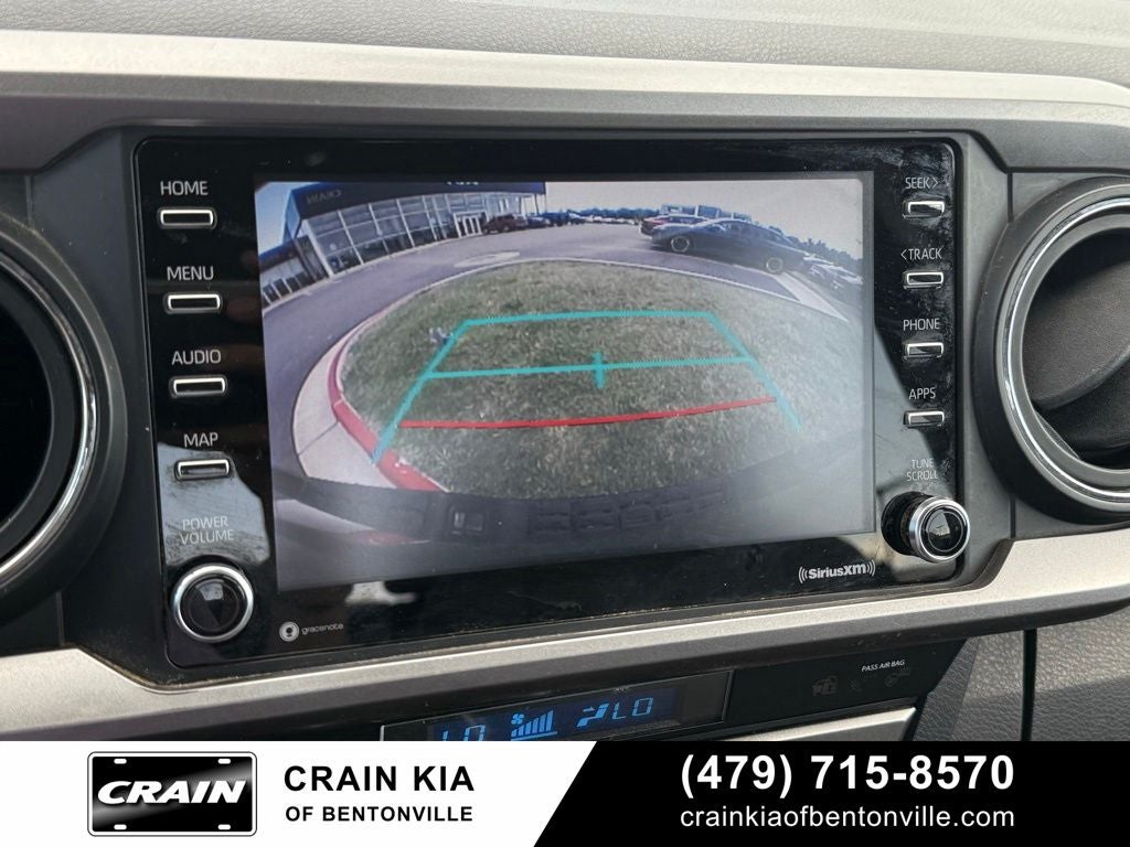 2021 Toyota Tacoma SR5 V6 - 4WD / CLEAN CARFAX