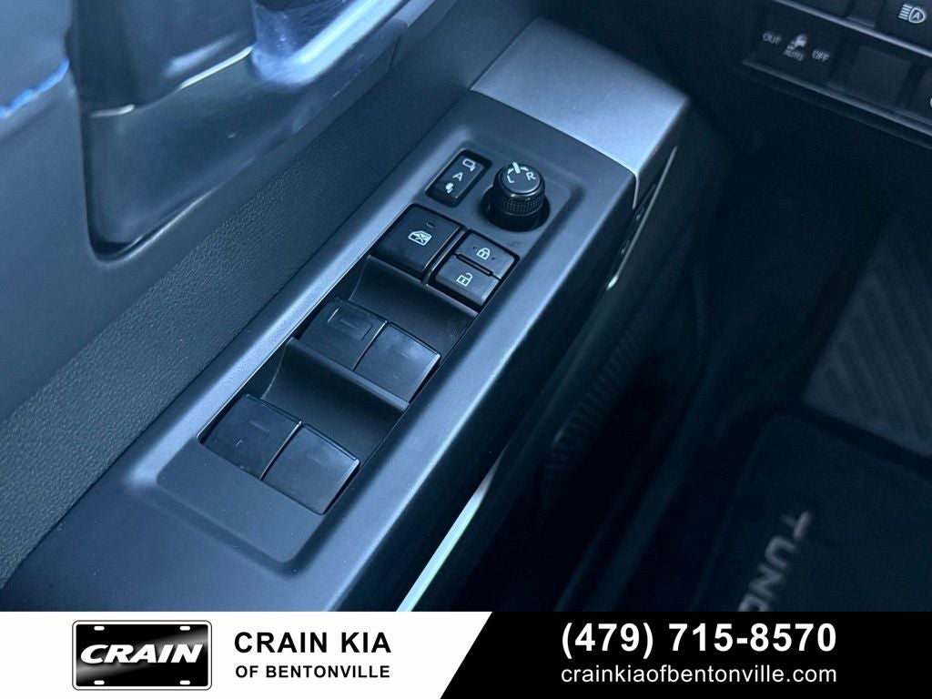 2024 Toyota Tundra Hybrid Platinum - 4WD / PANORAMIC SUNROOF / CARFAX ONE OWNER