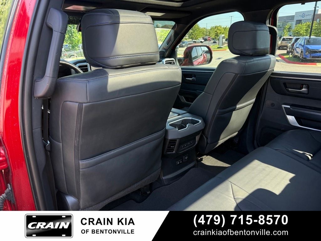 2024 Toyota Tundra Hybrid Platinum - 4WD / PANORAMIC SUNROOF / CARFAX ONE OWNER