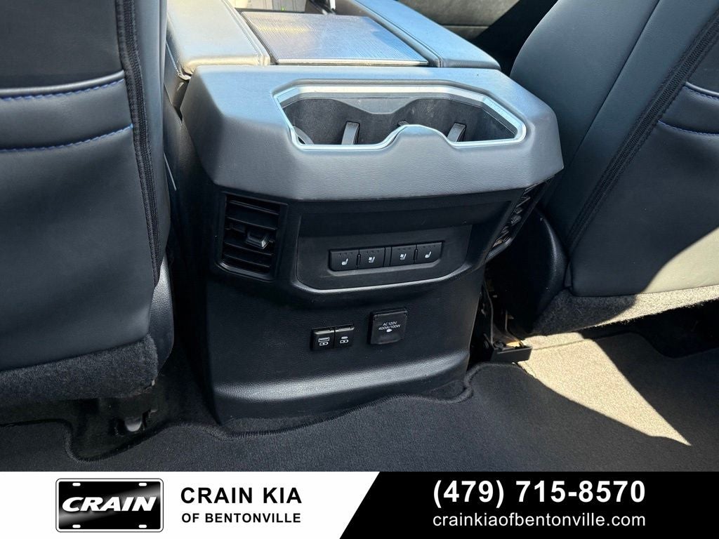 2024 Toyota Tundra Hybrid Platinum - 4WD / PANORAMIC SUNROOF / CARFAX ONE OWNER