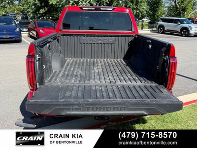 2024 Toyota Tundra Hybrid Platinum - 4WD / PANORAMIC SUNROOF / CARFAX ONE OWNER