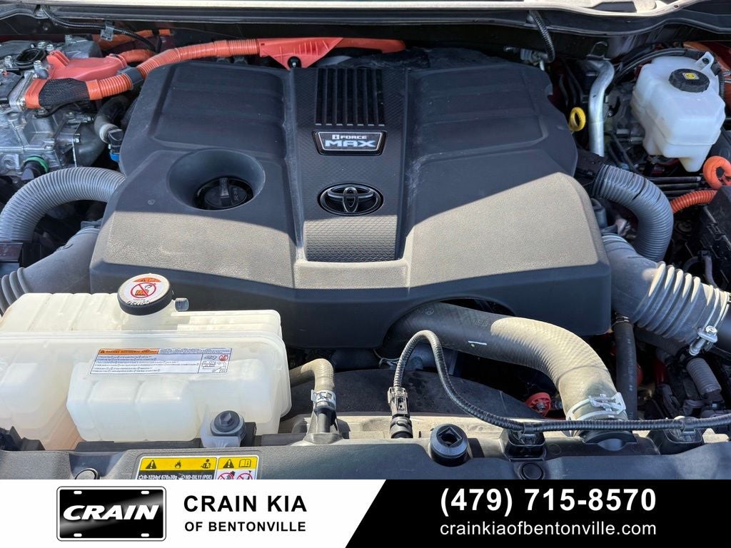 2024 Toyota Tundra Hybrid Platinum - 4WD / PANORAMIC SUNROOF / CARFAX ONE OWNER