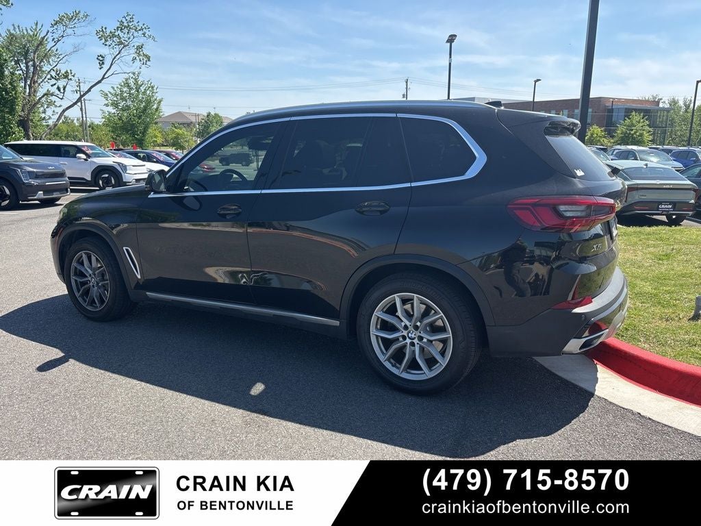 2019 BMW X5 xDrive40i - AWD / PANORAMIC SUNROOF / CLEAN CARFAX
