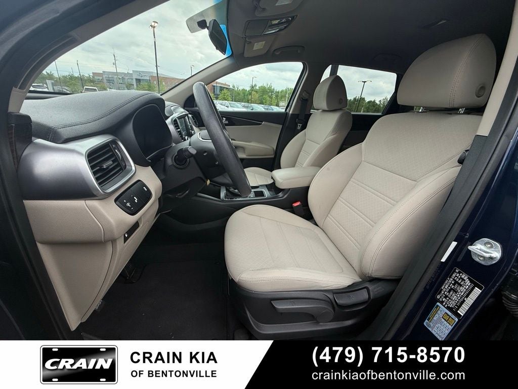 2019 Kia Sorento LX - CARFAX ONE OWNER