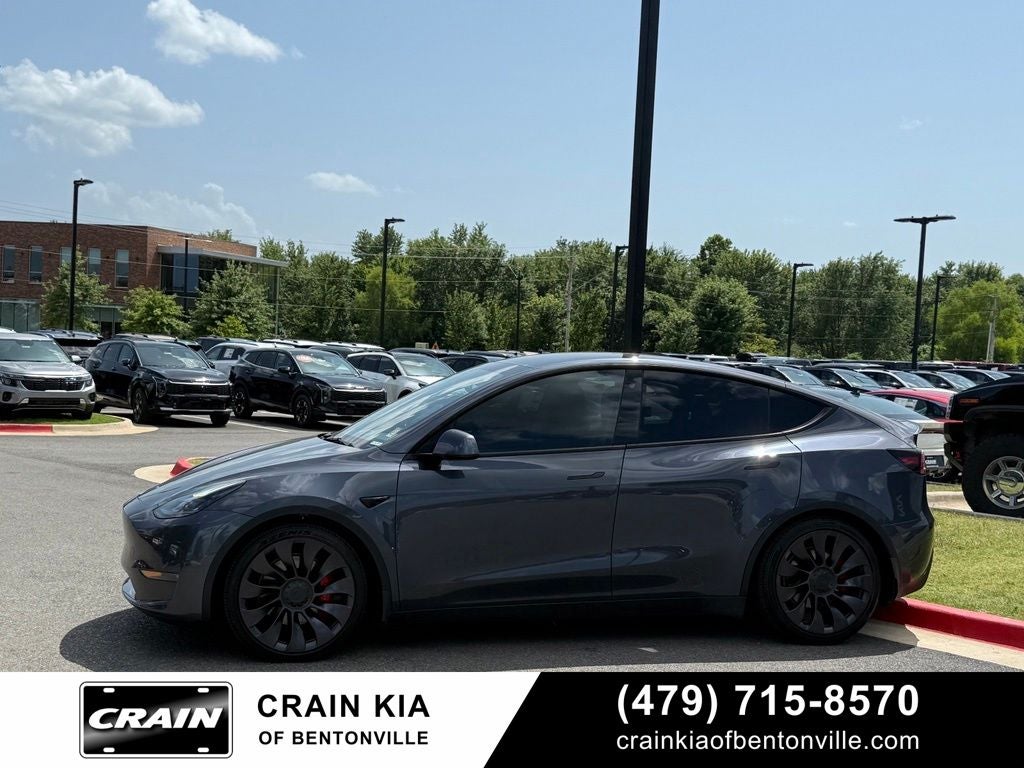 2021 Tesla Model Y Performance - AWD / CLEAN CARFAX HISTORY
