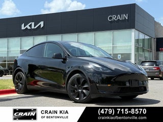 2024 Tesla Model Y Long Range - AWD / CLEAN CARFAX / ONE OWNER