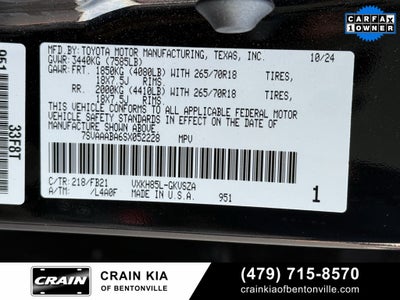 2025 Toyota Sequoia SR5 - 4WD / SUNROOF / CARFAX ONE OWNER