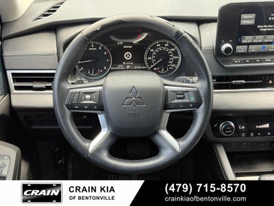 2022 Mitsubishi Outlander SE - 4WD / CLEAN CARFAX