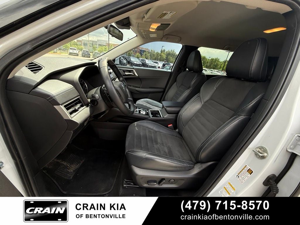 2022 Mitsubishi Outlander SE - 4WD / CLEAN CARFAX