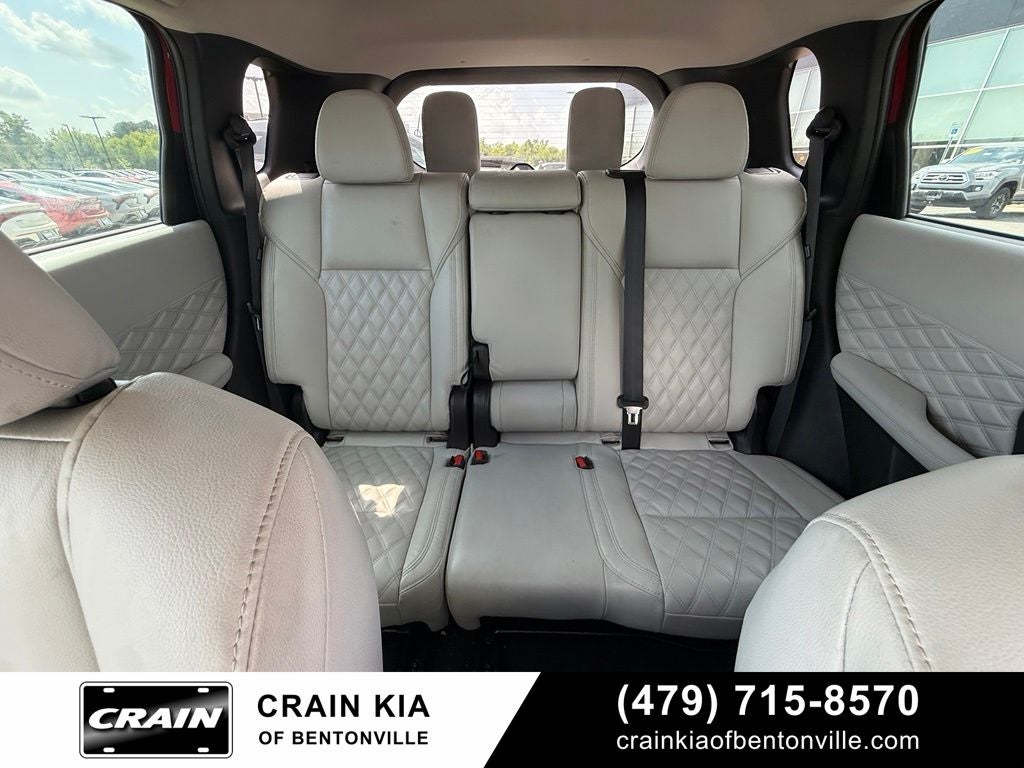 2023 Mitsubishi Outlander SEL - 4WD / CLEAN CARFAX