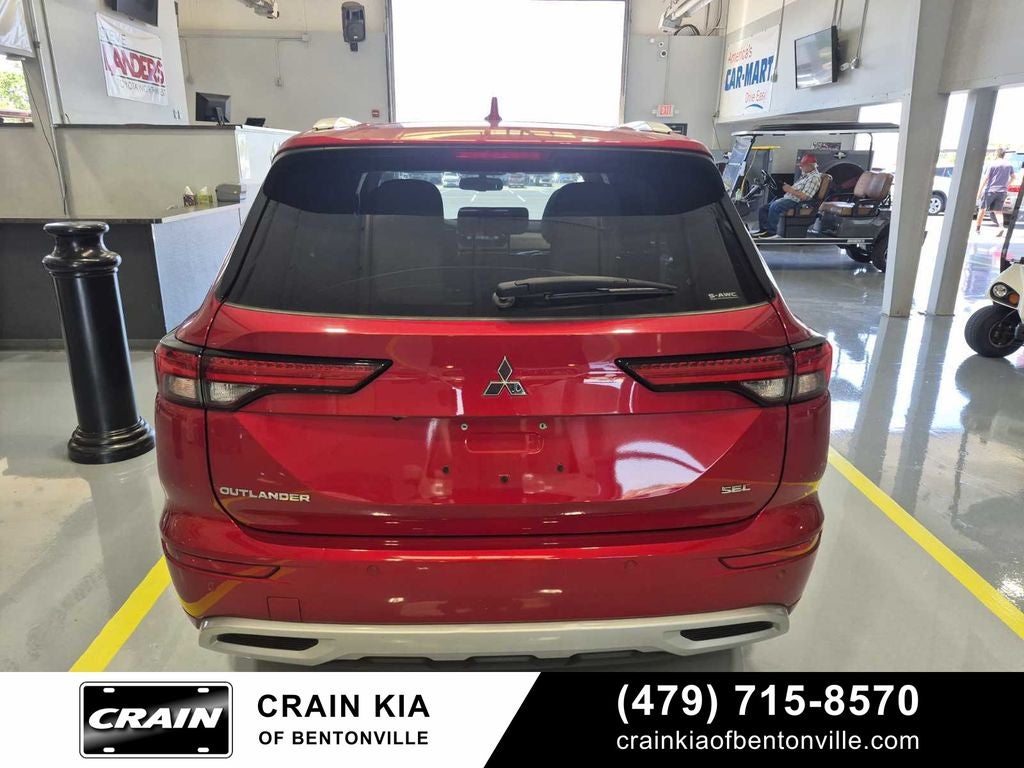 2023 Mitsubishi Outlander SEL - 4WD / CLEAN CARFAX