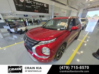 2023 Mitsubishi Outlander SEL - 4WD / CLEAN CARFAX