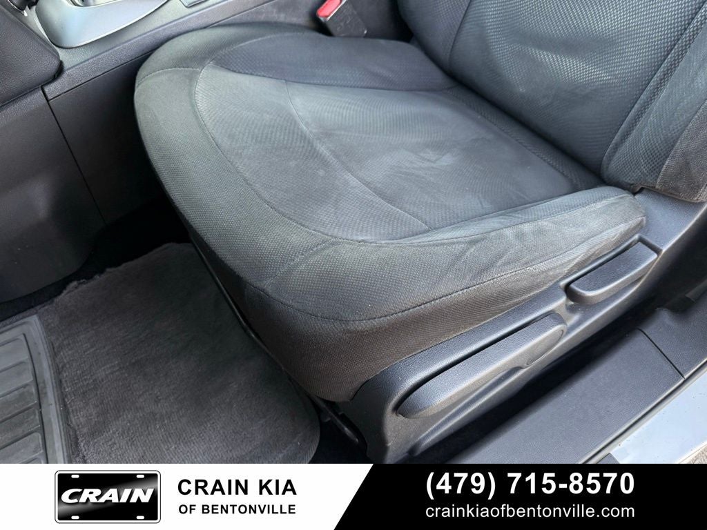 2013 Nissan Rogue S - AWD