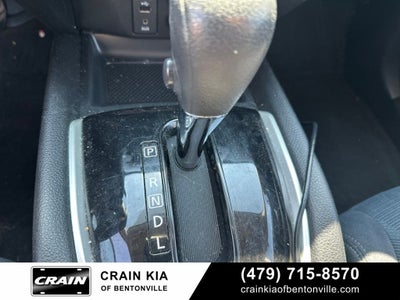 2016 Nissan Rogue SV - AWD / CLEAN CARFAX
