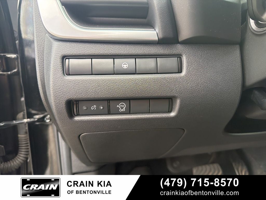 2023 Nissan Rogue SV - CLEAN CARFAX / ONE OWNER
